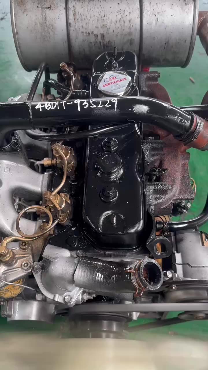 ドテラカシス　4本セット Amazon.com: TD27 Full Cylinder Head Gasket Set 10101-43G85
