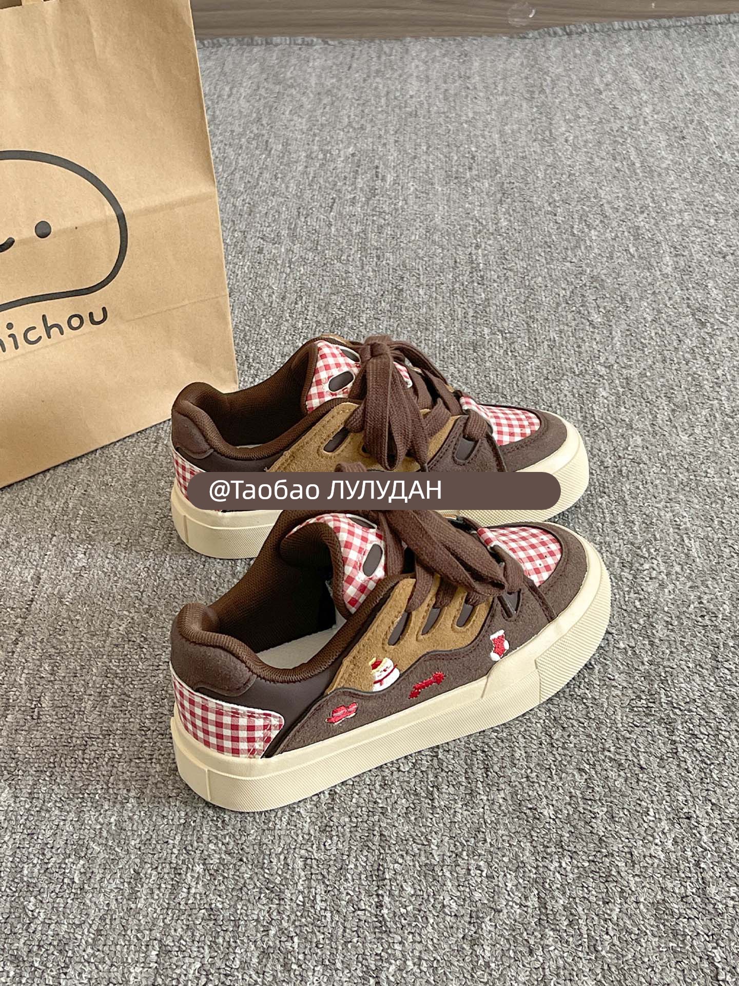 鲁鲁蛋 复古休闲板鞋女款2025新款春秋厚底小白鞋百搭小众面包鞋