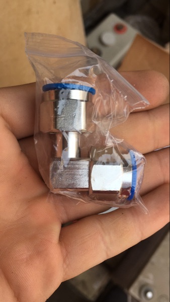 1 feed-in-wire feeder 1 2 Double male elbow pure copper material pure copper Shuangyang Elbow Spot Supply