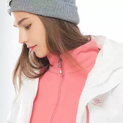 Soft Shell charge women's Tide brand three-in-one detachable two-piece thick outdoor sports plus velvet mountaineering jacket men