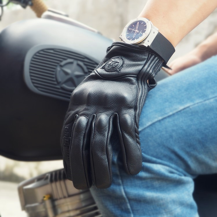 Găng tay đầu máy retro với màn hình cảm ứng đầy đủ da xe máy cưỡi găng tay da Thiết bị Harley Knight bốn mùa đai bảo vệ đầu gối