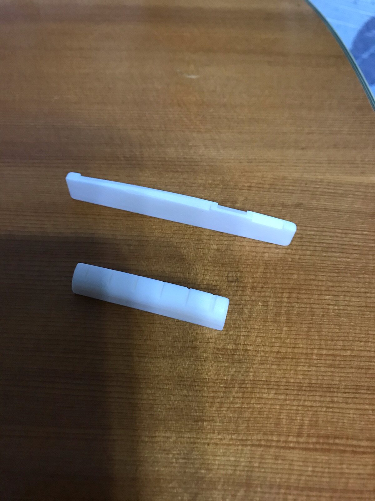 Guitar Bull Bone String Sleeper Chord Bridge Over The Rest Of The Guitar