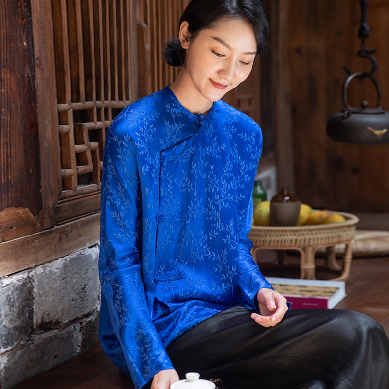 New Chinese Art Retro Refined China Wind Real Silk Blend Jacquard satin diagonal flap round collar shirt Down with female blouse