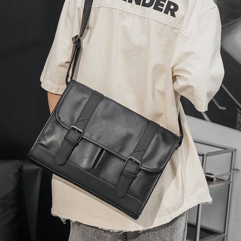 New retro fashion men's single shoulder bag cortical street skewed package mailbag package Han bag bag