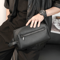 2024 new mens clutch bag Korean style mens bag trendy mobile phone bag clutch bag small bag casual hand bag trendy bag