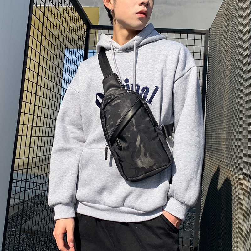 Camouflage new chest bag men's bag shoulder crossbody bag men's Korean version of the tide student canvas casual chest small backpack