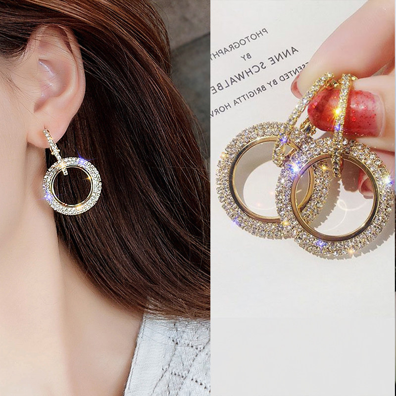 New net red hot selling earrings female Korean name Korean Temperament Brief 100 Fashion Circle Earrings Pendant Tide-Taobao