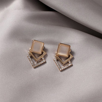 Hong Kong (designer) RVY 2021 new stud earrings female fashionable geometric earrings retro Hong Kong style Hepburn ear