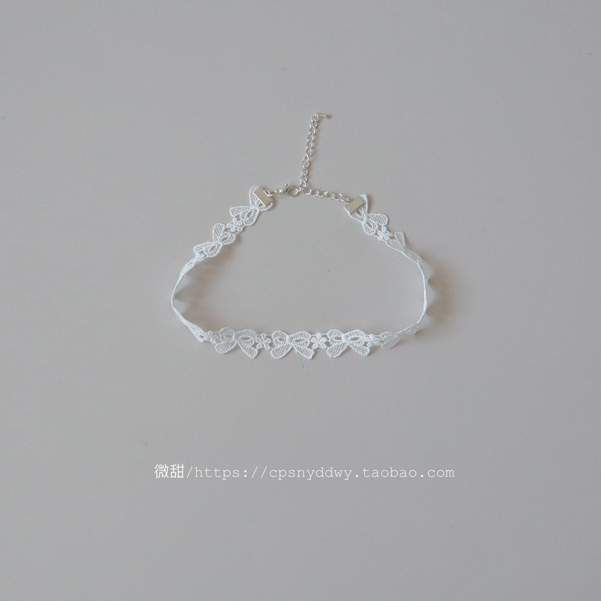 Sweet lace choker necklace, original design, new style, recommended black choker necklace for women.