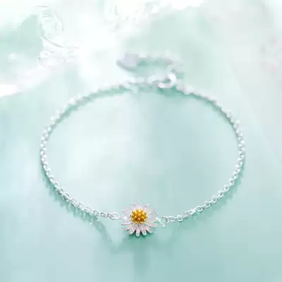 Couple silver Daisy hand girl girl 2021 new female sterling silver simple student gift to girlfriend jewelry