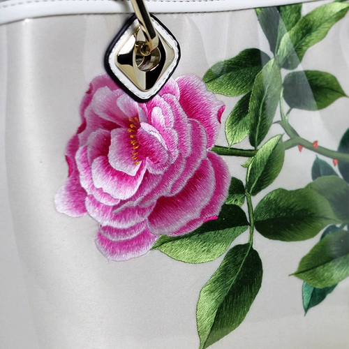 Сумка, с вышивкой, подарок на день рождения