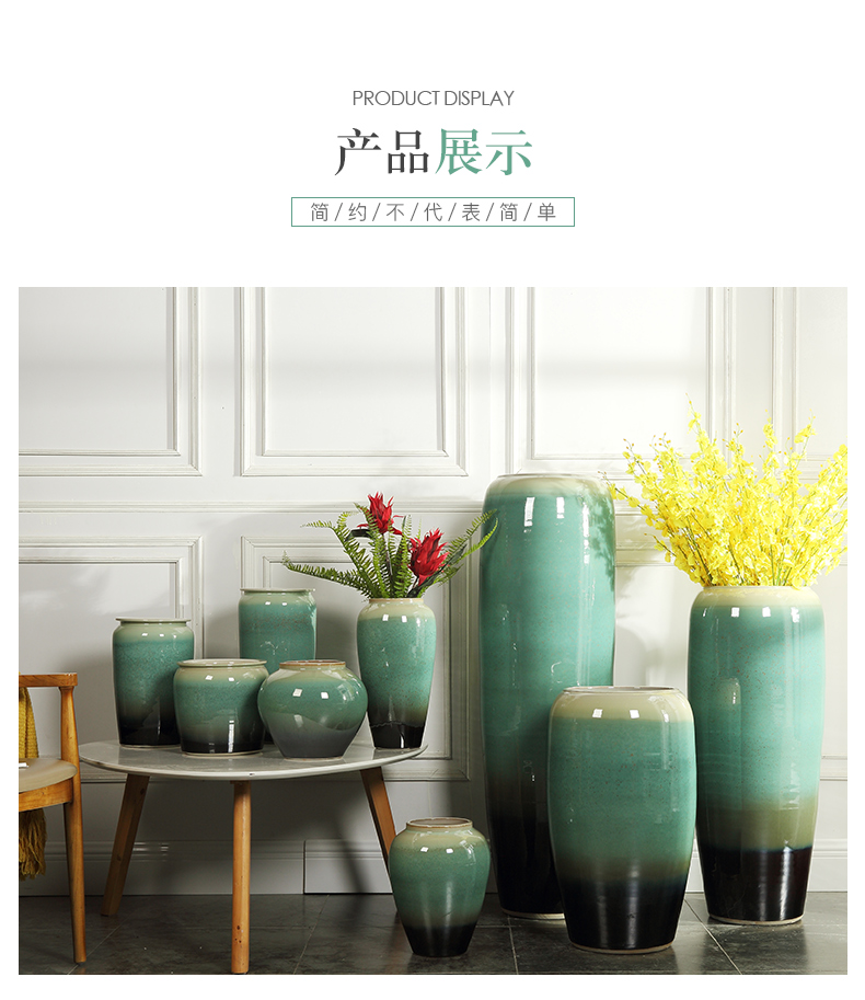Jingdezhen ceramic vase of large modern European sitting room hotel villa, dried flowers, flower arrangement, adornment is placed