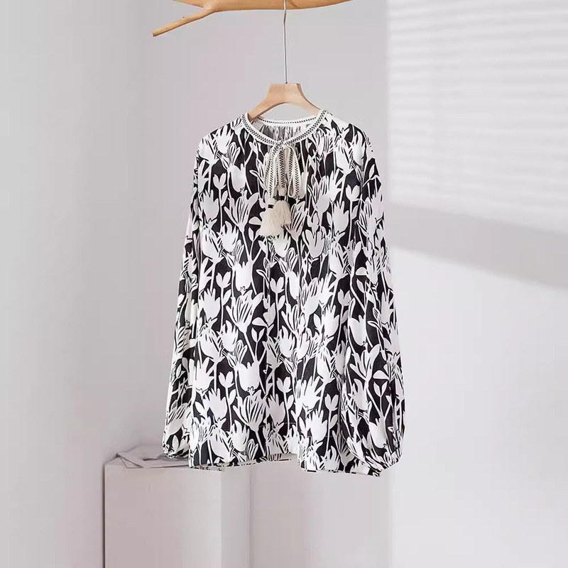 Spring/Summer "Sicilian Memories" Series Includes a 60% Linen Artistic Print V-Neck Tassel-Tie A-Line Top Shirt