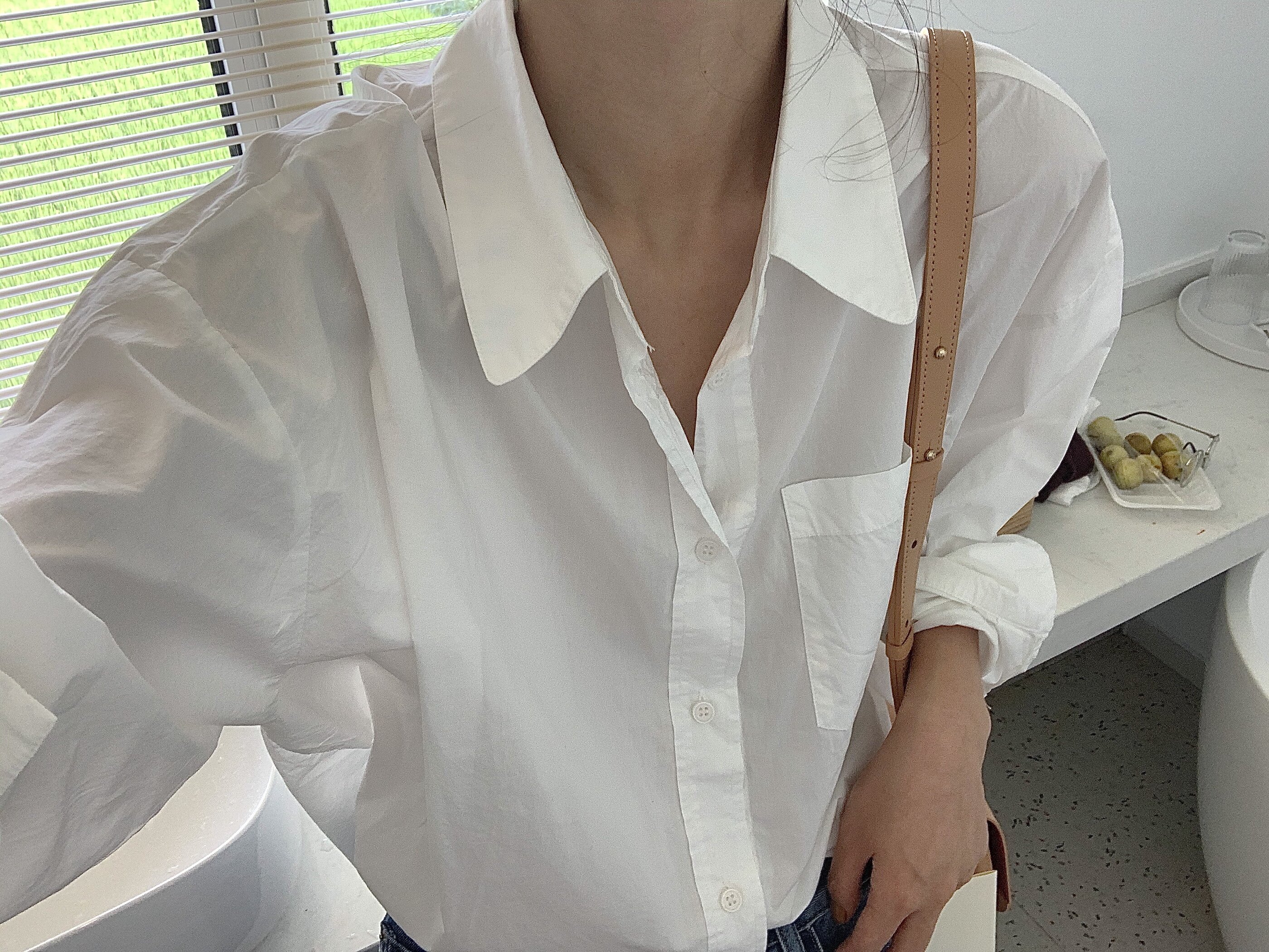 A Little Orange homemade Han Deibo owner of the Horizon Collar White Shirt