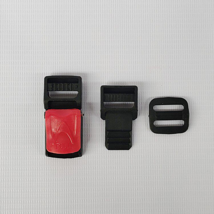 Electric car safety helmet buckle Motorcycle accessories Decorative chin safety helmet with adjustable lock Plastic universal buckle