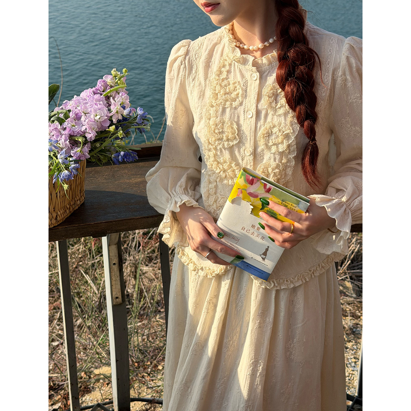 Lu Heqi Antique Collection Preface French Country Palace Style Embroidered Shirt Vintage A-Line Flared Skirt Lu Heqi Antique Collection Preface French Country Palace Style Embroidered Shirt Vintage A-Line Flared Skirt
