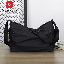 Neskens Fashion Versatile Commuter Men's Shoulder Bag Korean Edition Student Crossbody Bag Casual Postman Bag Men's