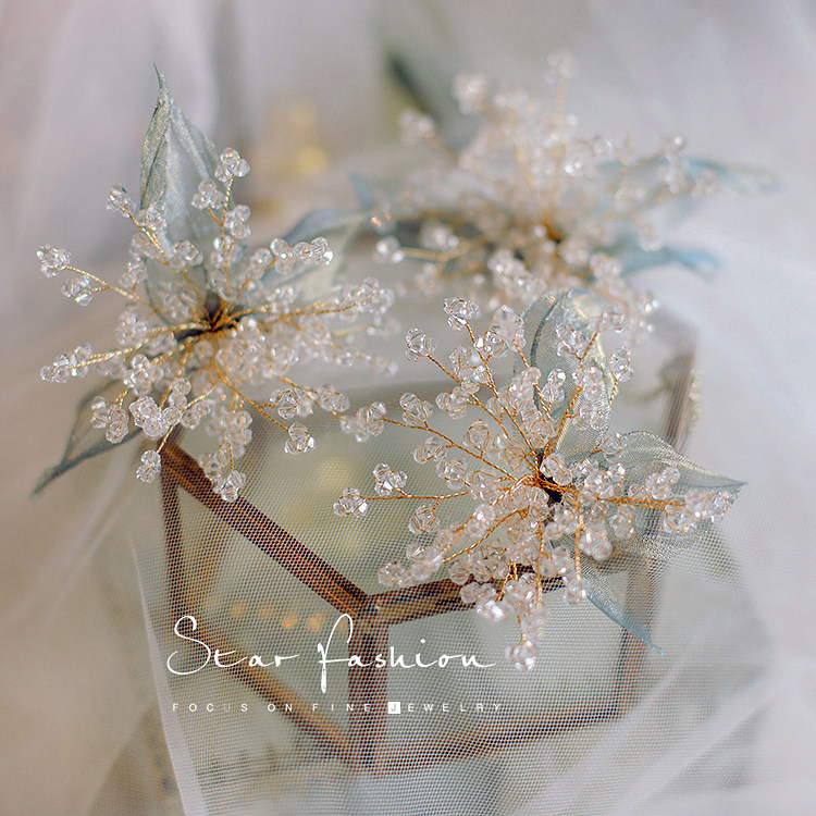 New taster for fresh dazzling leaf crystal head flower bridal tray hair accessories suit with makeup photo gallery to shoot ornaments