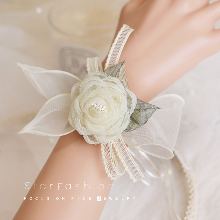 2022 new original beautiful soft yarn wrist flower small fresh wedding bride bridesmaid sister flower activity hand flower
