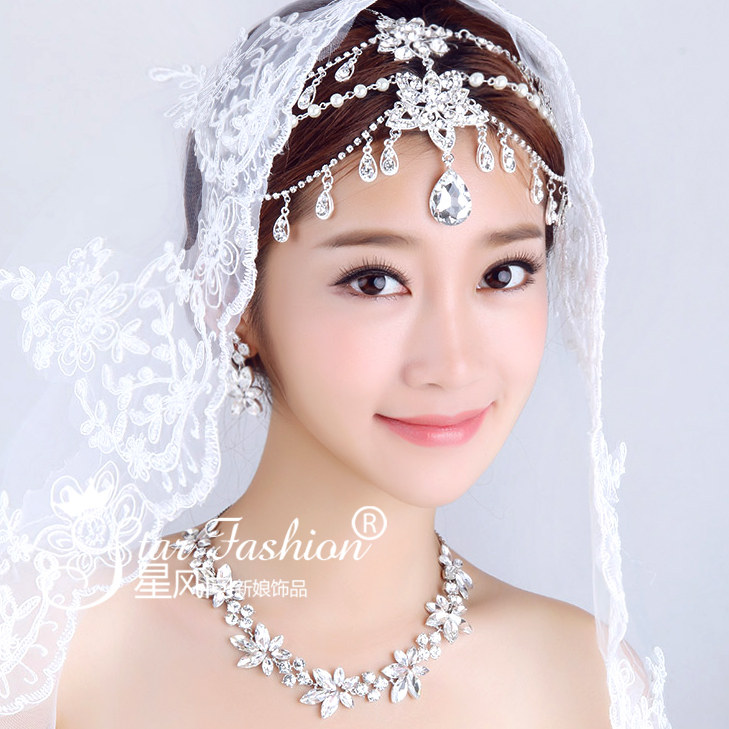 Japan-ROK bridal headwear three-piece necklace suit Handwear accessories Exotic India Princess Wedding Dress Forehead Chain Hair Accessories
