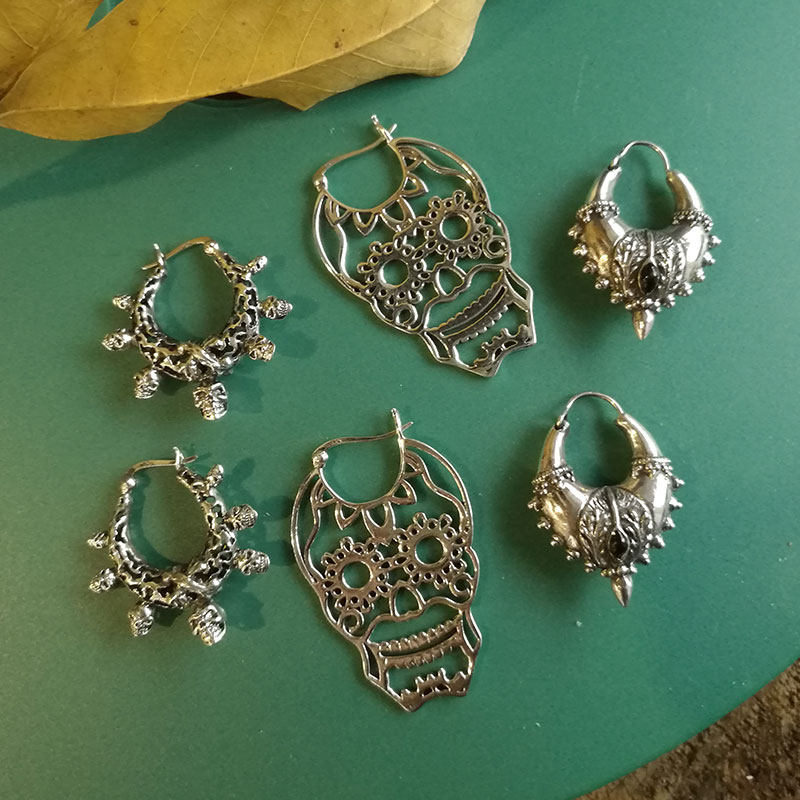 Thai earrings female ins style sterling silver design sense niche exaggerated skull earrings oversized retro old earrings