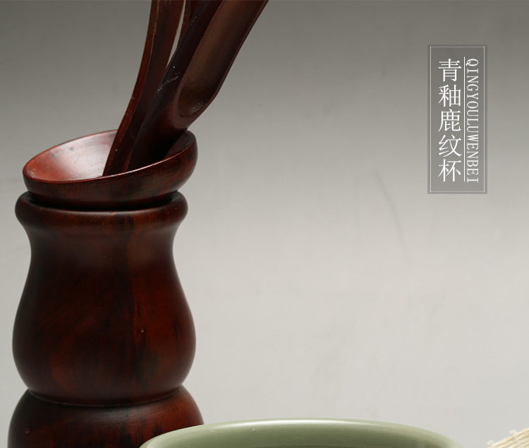Green Glaze Pattern Cup_01.jpg