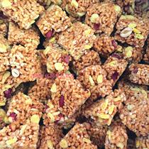 Golden fruit fruit many music fragrant rice crispy peanut crispy sugar fried rice sugar glutinous rice sugar pastry snacks bulk box 6 7kg