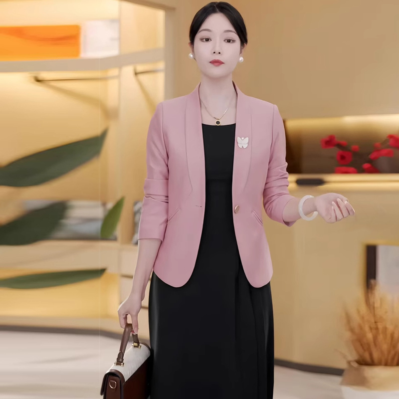 Pink Blazer for Women, Spring and Autumn 2025 New Style, Fashionable and Elegant, High-End Feel, Petite Casual Small Suit Jacket