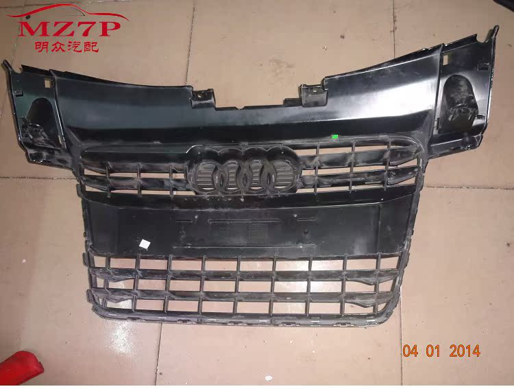 Xe thể thao Audi TT, lưới trước, xe phế liệu trong mạng, phụ tùng phế liệu nhập khẩu của Audi, phụ tùng ô tô và phụ kiện phụ kiện ô tô innova