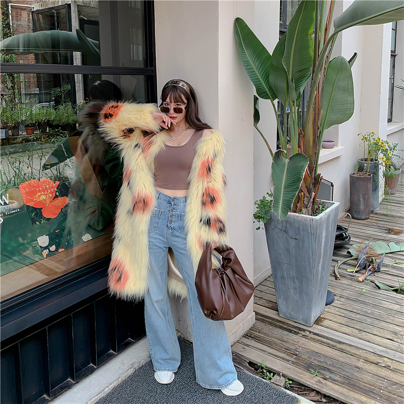 2022 New European and American Walking Tide Brand weaves fur coat female long imported fox fur coat tender yellow