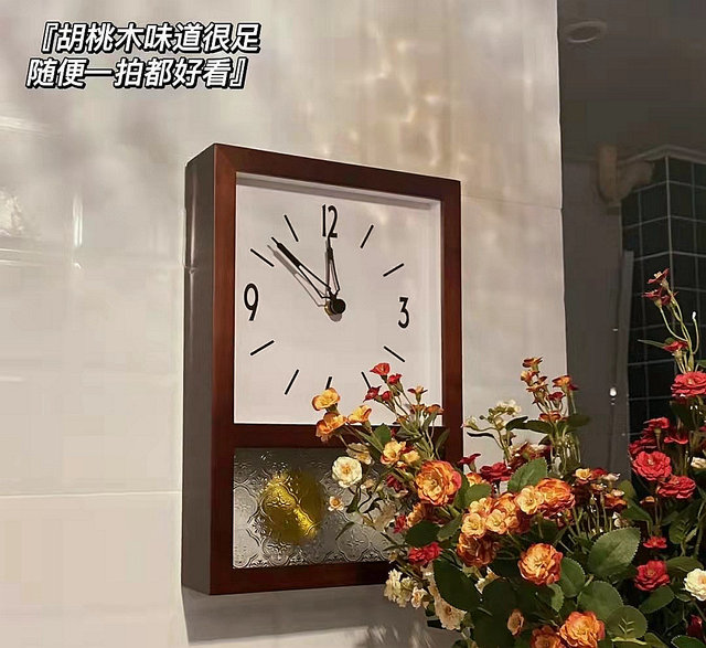 Japanese-Style Wooden Living Room Swing Clock, Bedroom Retro Silent Movement, Desktop Table Clock, Wooden Clock