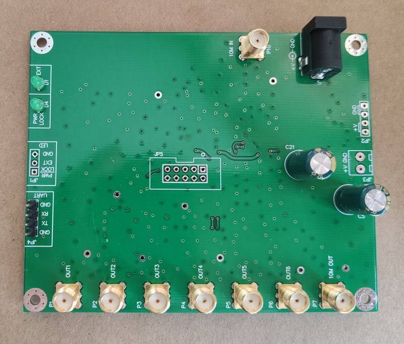 10M input 6 output frequency adjustable conversion board PLL board 5-12V power supply computer write frequency