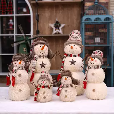 Christmas decorations, gifts, elderly gifts, decorations, foam snowman scenes, Lei Feng hats, doll gifts, props