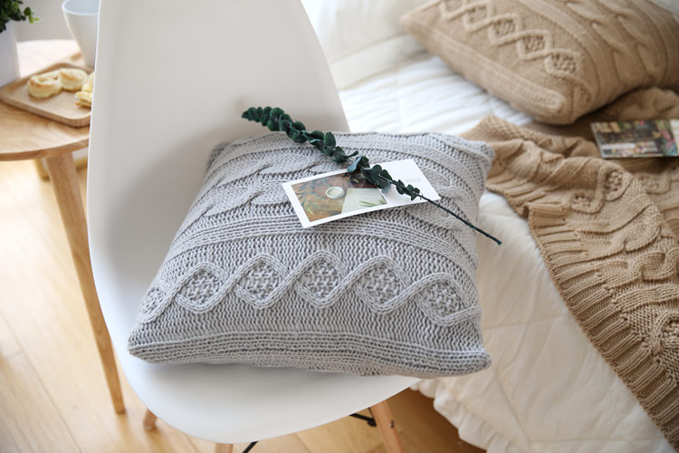 Phong cách Bắc Âu cashmere đan gối len đệm màu rắn sofa vuông gối cửa sổ gối không có lõi gối kèm chăn văn phòng