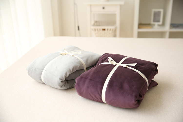 Giường ngủ nhung đơn giản theo phong cách Nhật Bản tấm dày chà nhám flannel trải giường ga trải giường chun đẹp	