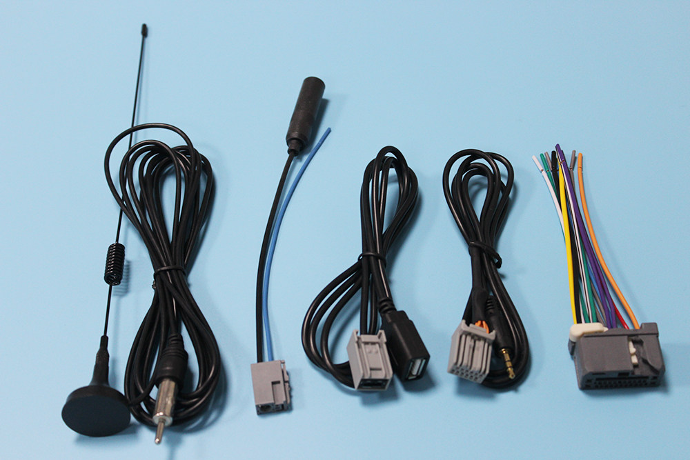 Suitable for Honda Alison Front Fan Civic CR-V Lingpai CD Car Audio Tail Wire Antenna AUX USB