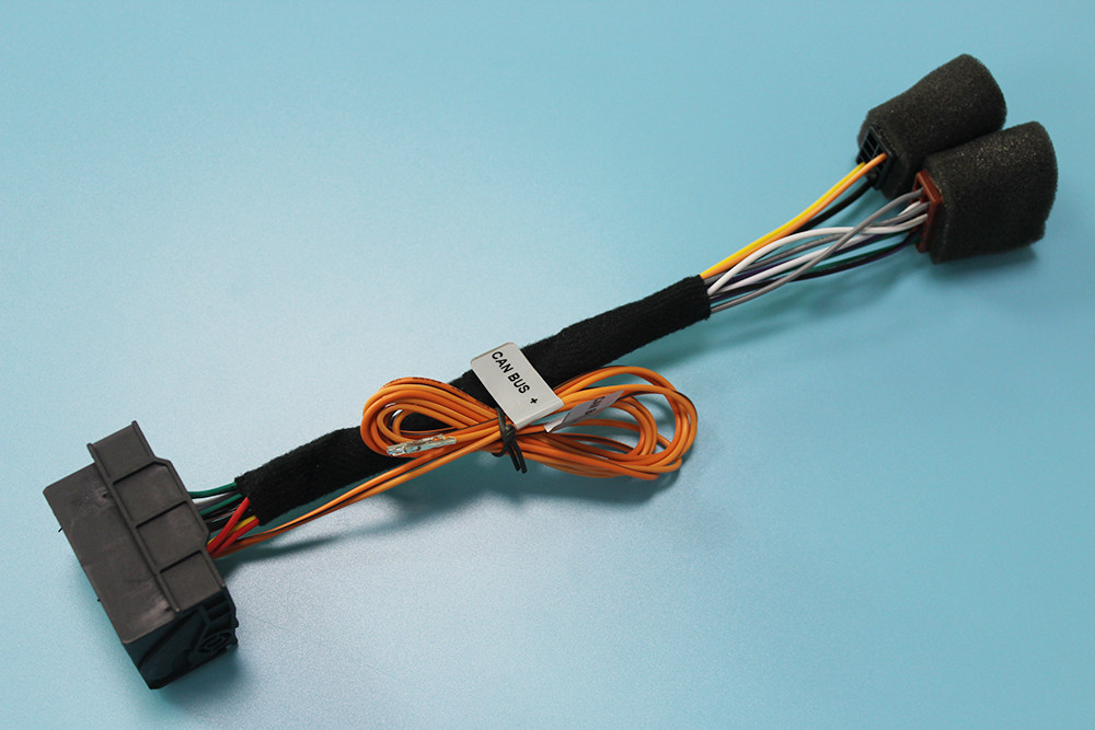 FOSS RCD510 RSN510 new TiguanCD machine to low with Foss car audio conversion adapter distortion-free cable