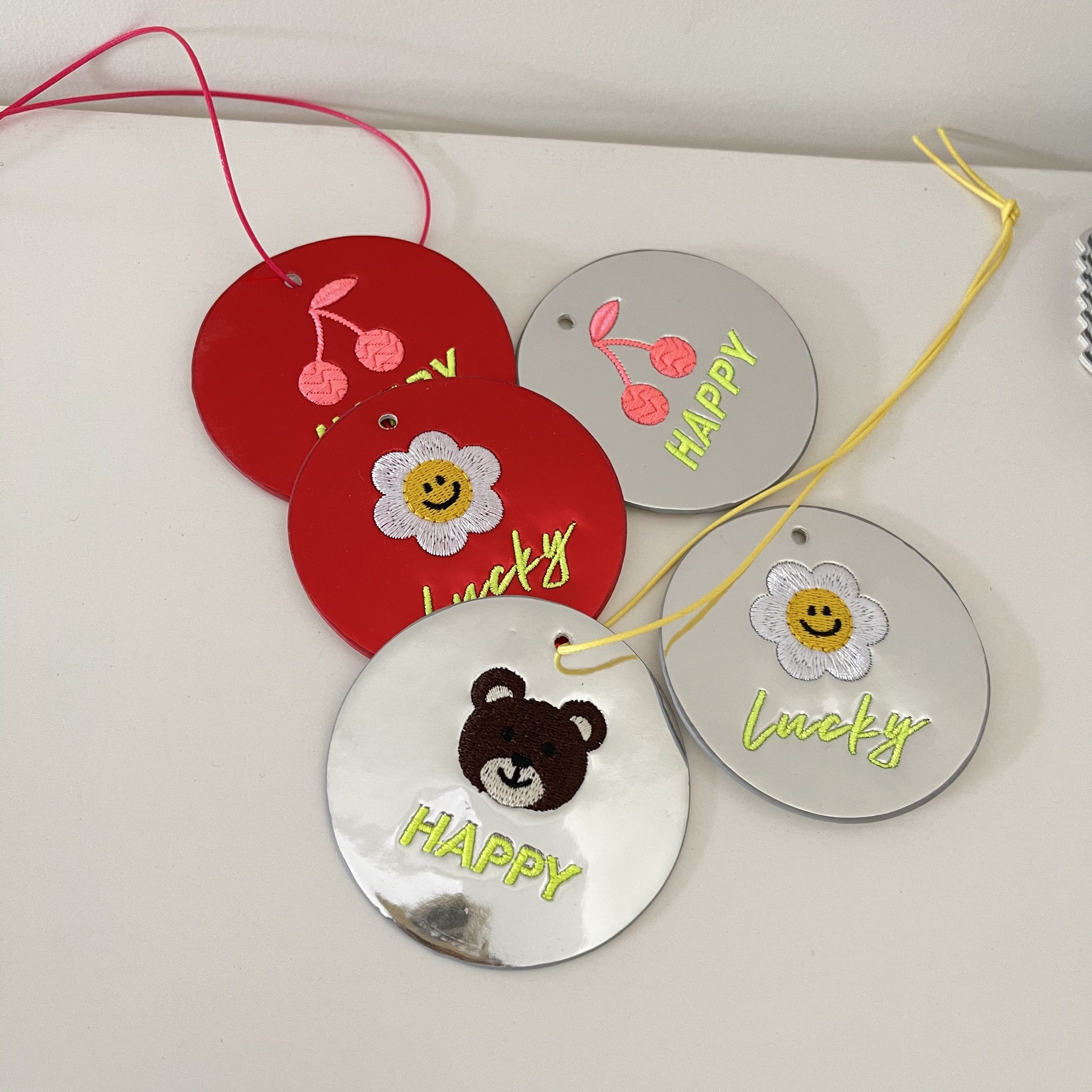 Radium) SUPER COOL NAME PENDANT BRIGHT FACE CORTICAL EMBROIDERY CUSTOMIZABLE NAME PENDANT PENDANT PENDANT