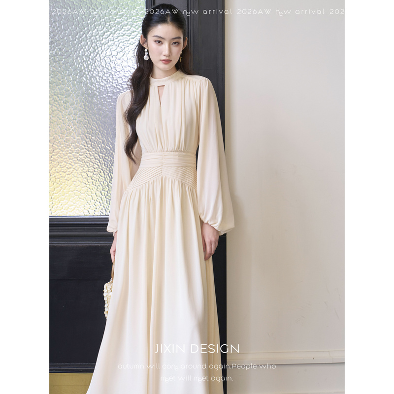 Send a Letter | Lueur Flowing Light Hollow-Out Round Neck Pleated Gentle Style Long Sleeve Waist-Slimming Long and Short Dresses