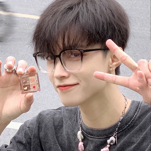 Градиент черные бокалы мужской прилив прилив красавенный квадратный квадратный анти -мыл -прозрачный зеркало черное вычитание прозрачное прозрачное и концентрированное количество миопии