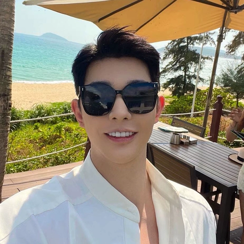 Мужские солнцезащитные очки GM, специальные поляризаторы для вождения, новые модные и красивые высококачественные солнцезащитные очки в большой оправе 2025 года.