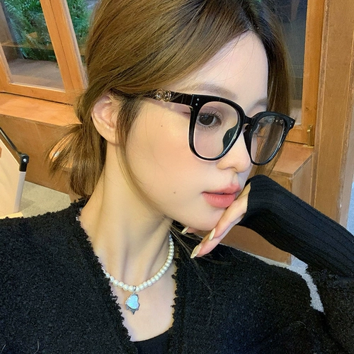 Большое круглое лицо, подходящее для очков черная рама, женская корейская версия артефакта Artifact Anti -Blue Light Net Net Red Flat Light Myopia может быть сопоставлена