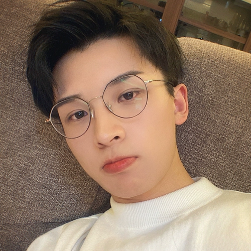 Брендовые сверхлегкие японские черные очки, популярно в интернете