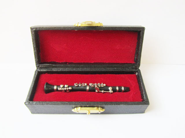 Mini instrument model Camera Black tube model simulation clarinet ornament 8cm swing birthday gift