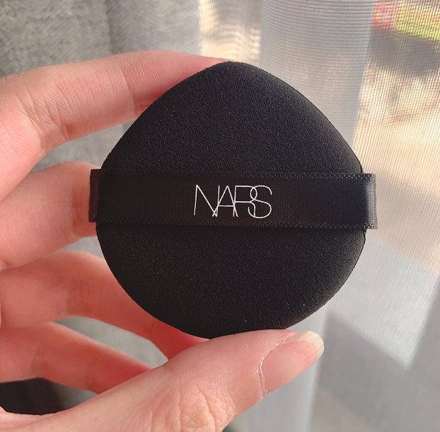 Nars Cushion Puff, Nars Ultra Square Bottle Liquid Foundation Cushion Puff, Applies Makeup Finely and Adheres Perfectly Nars Cushion Puff, Nars Ultra Square Bottle Liquid Foundation Cushion Puff, Applies Makeup Finely and Adheres Perfectly