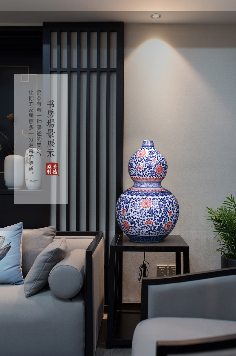 Jingdezhen ceramics hand - made gourd of blue and white porcelain vase furnishing articles sitting room flower arranging Chinese style household decorative arts and crafts