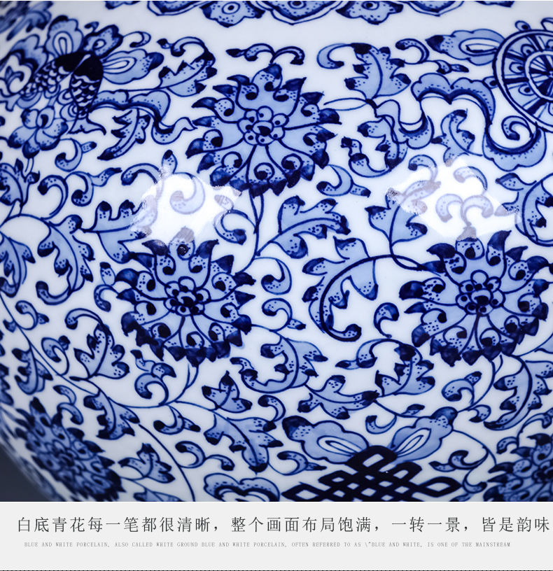 Jingdezhen ceramics imitation qianlong hand - made of blue and white porcelain vases, flower arrangement of new Chinese wine sitting room adornment is placed