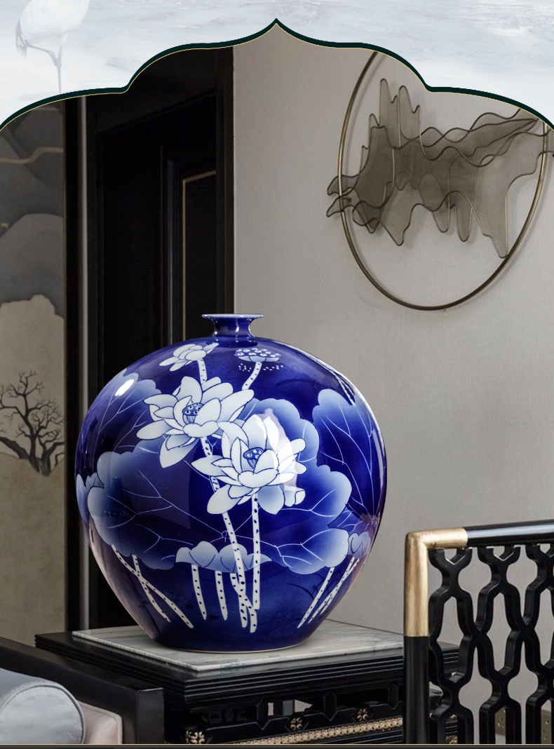 Jingdezhen ceramics hand - made of blue and white porcelain vase furnishing articles of Chinese style living room TV ark adornment household decoration