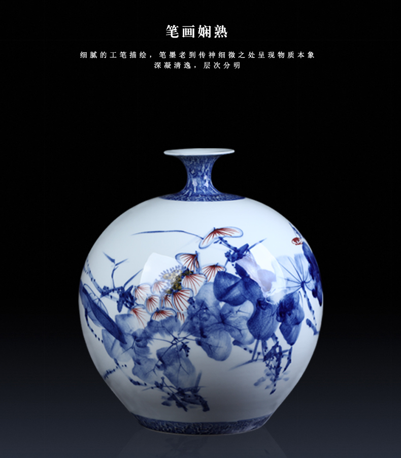 The Master of jingdezhen ceramics hand - made pomegranates of blue and white porcelain vases, antique Chinese wine sitting room porch place