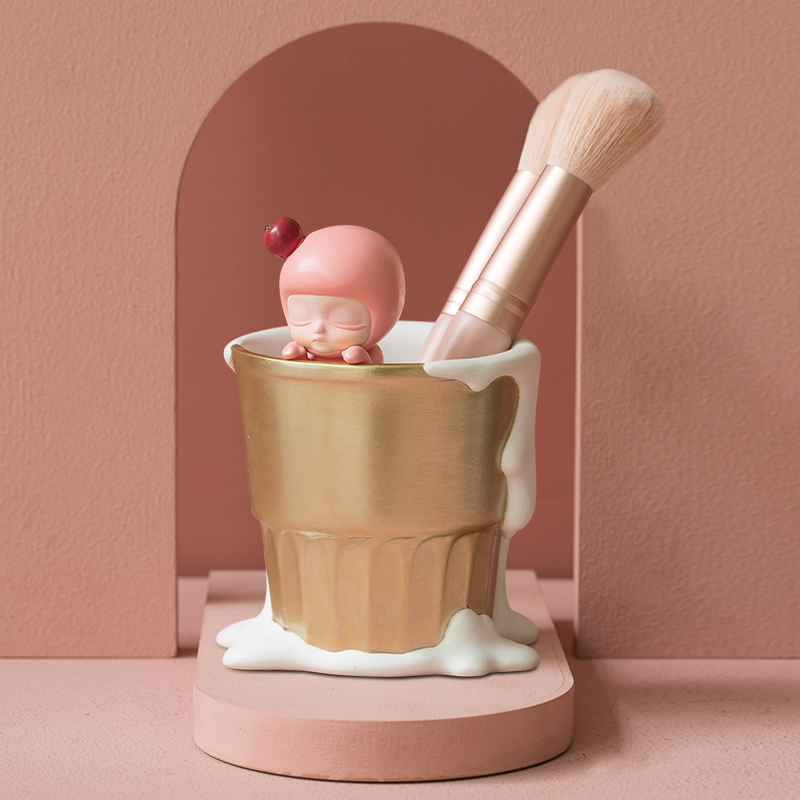 Small Sweetness Creative School Girl Makeup Brush Pen Holder Containing Box Office Desktop Slant Inserted Child Cute Pendulum